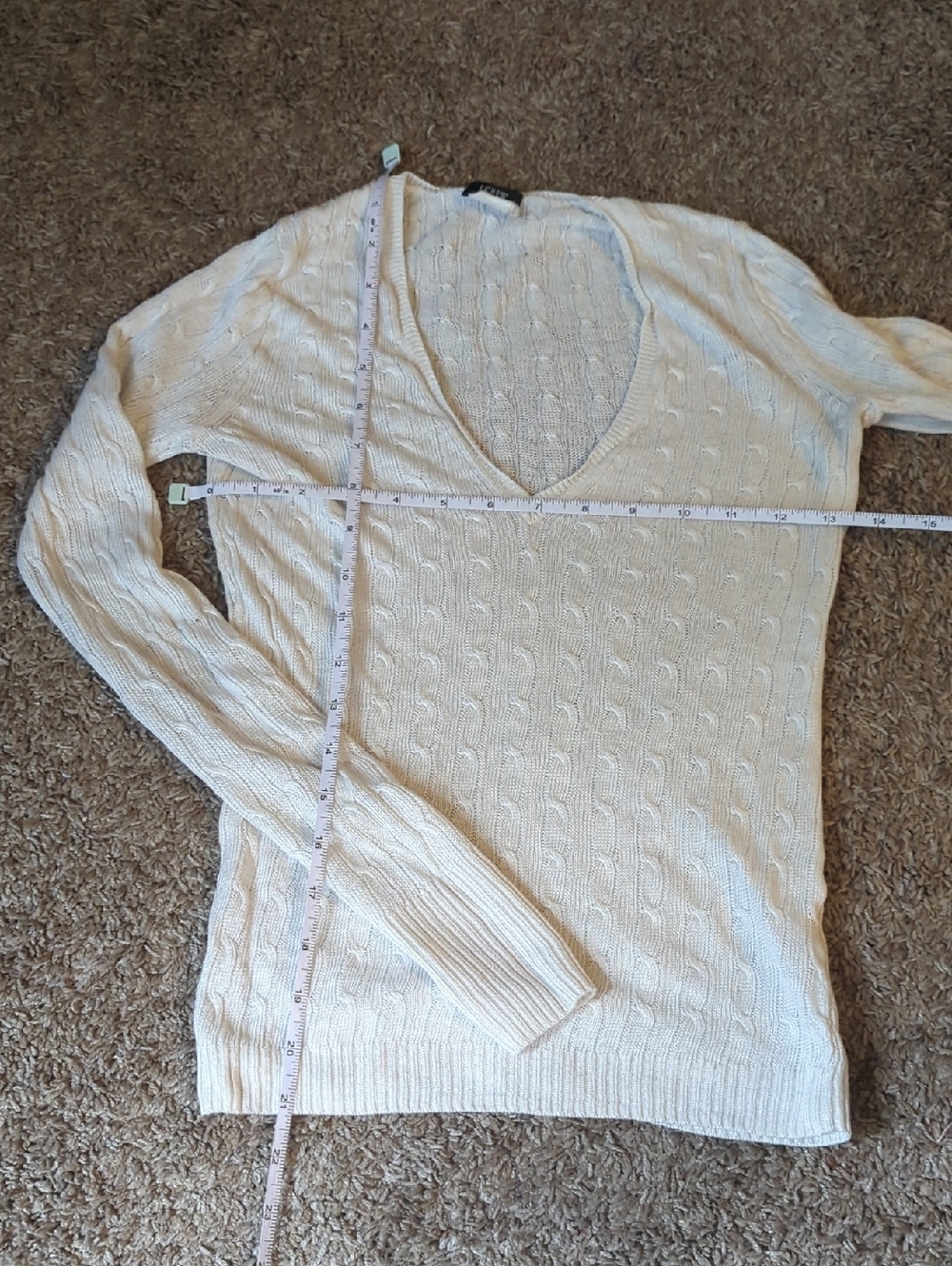 Y2K Classic Cream Cable-Knit V-Neck Sweater - Women